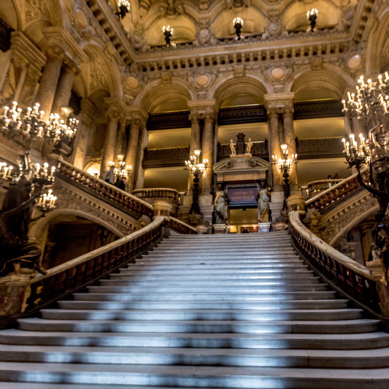 ingang van de opera van versailles
